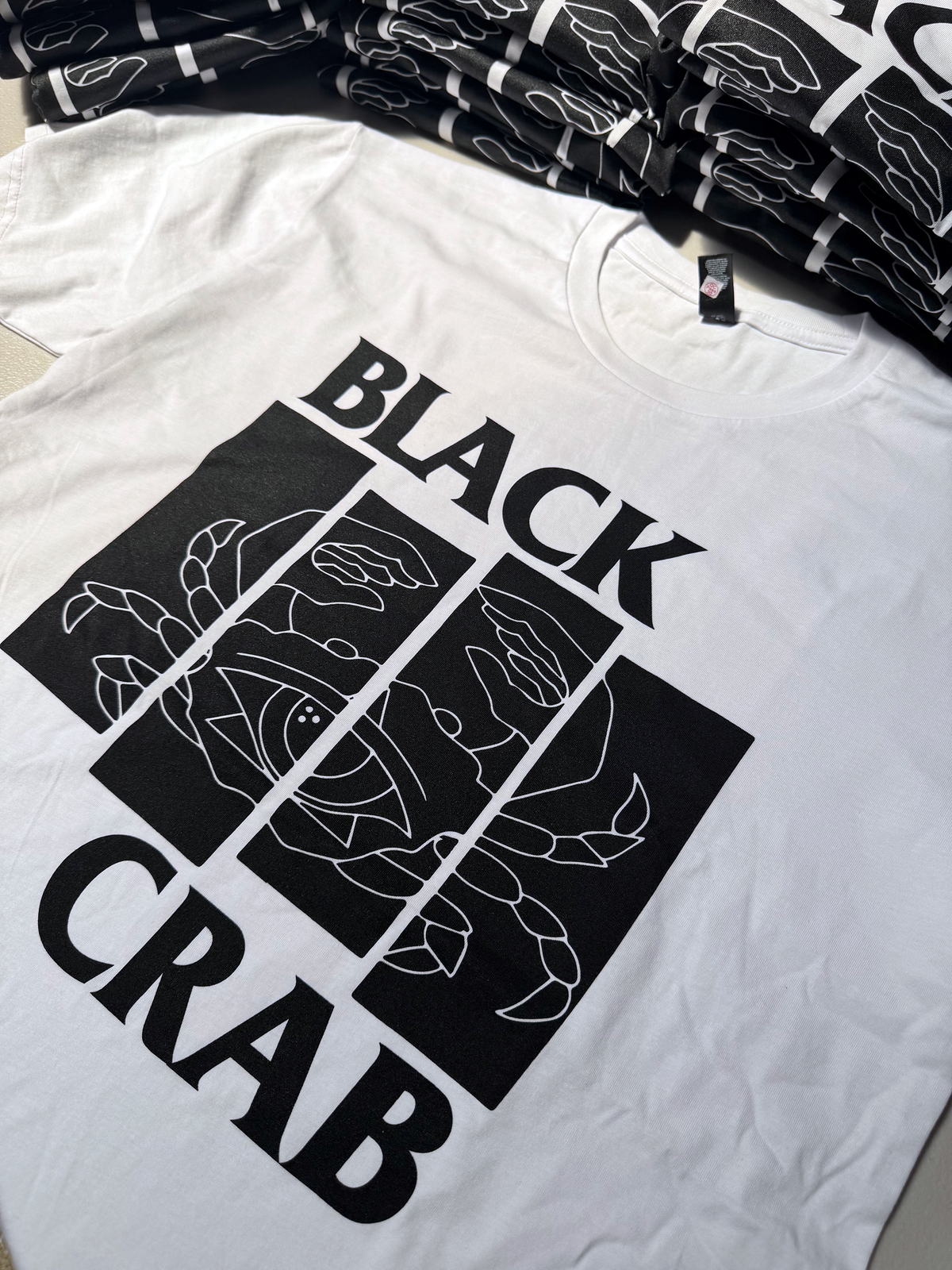 Radyj BLACK CRAB T-SHIRT BY RADY J – The Loftus Experiment